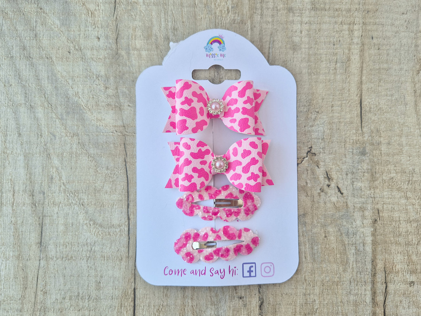 Bright Pink Leopard pigtail set, 2 x Hair bows & 2 x snap clip.