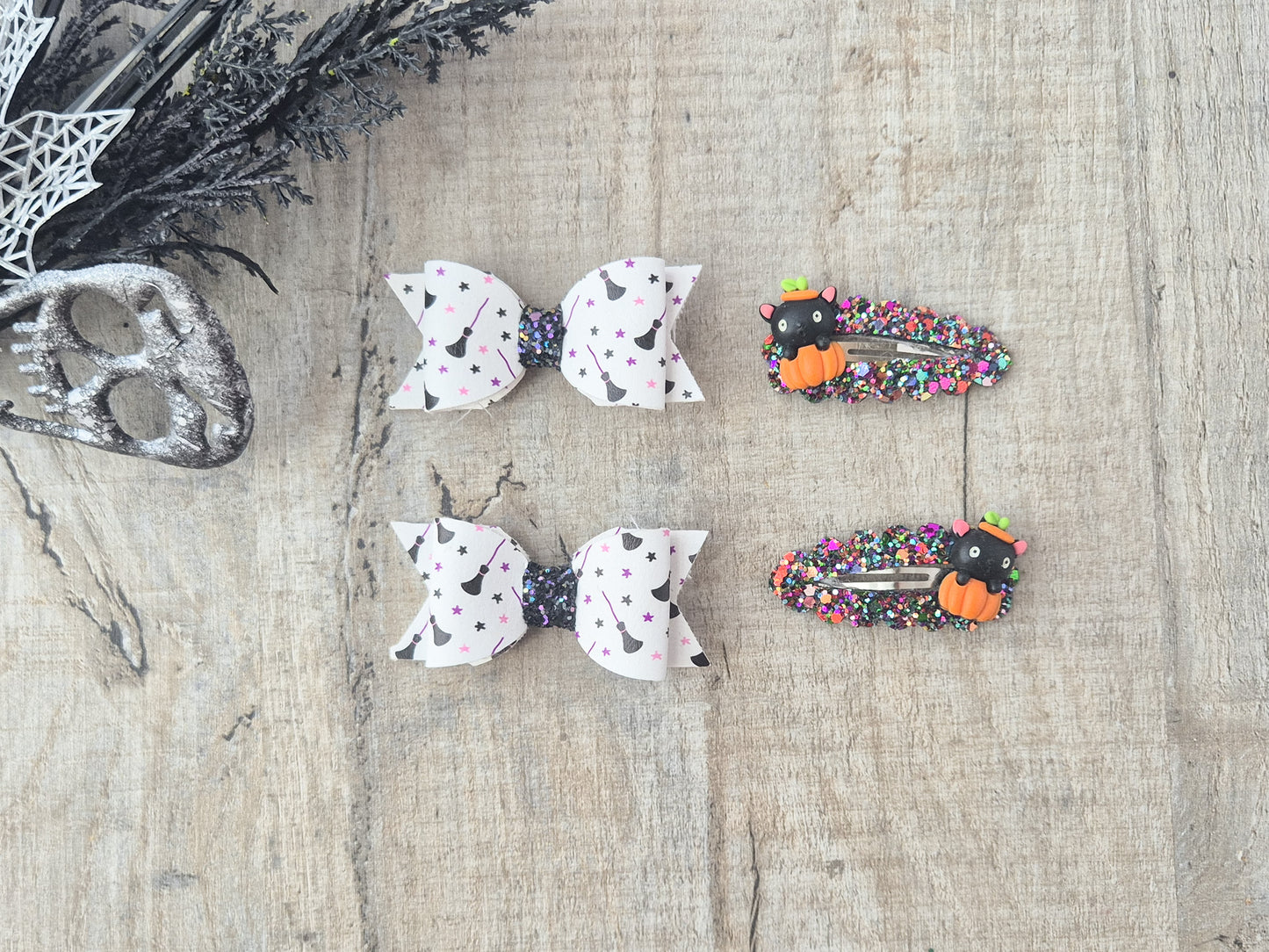 Witches Broom Pigtail set, 2 hair bows and 2 x snap clips