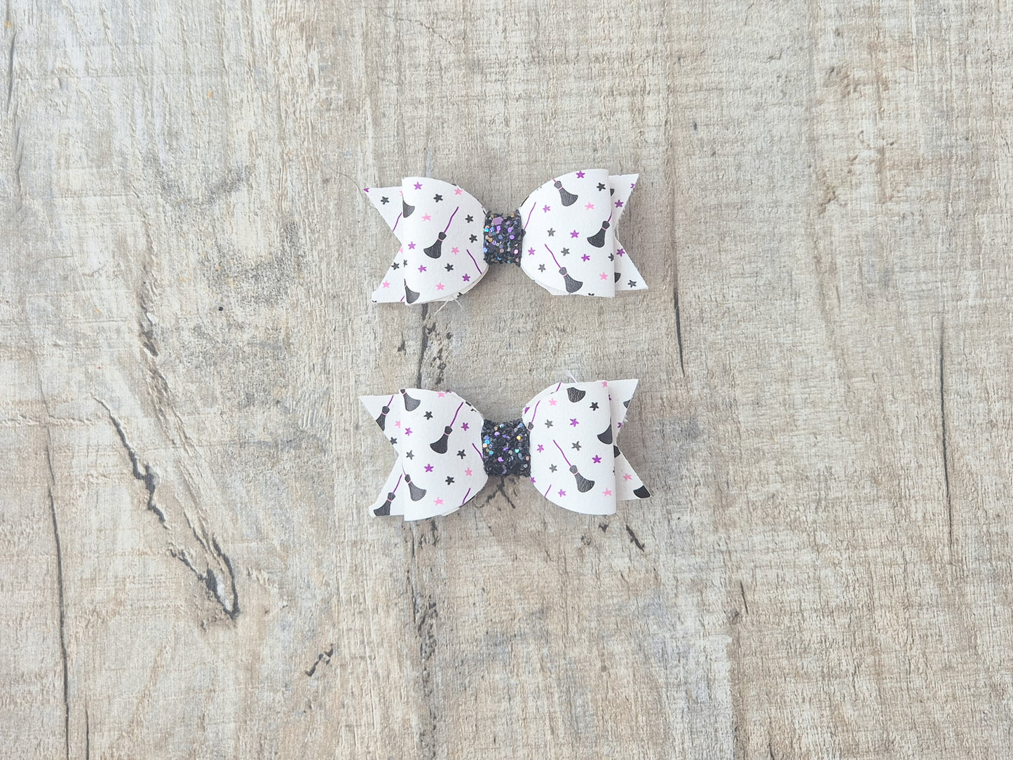 Witches Broom Pigtail set, 2 hair bows and 2 x snap clips