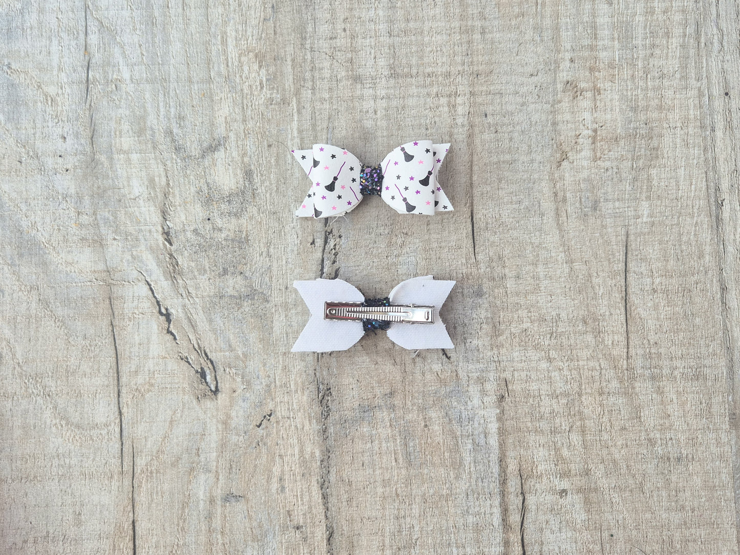 Witches Broom Pigtail set, 2 hair bows and 2 x snap clips
