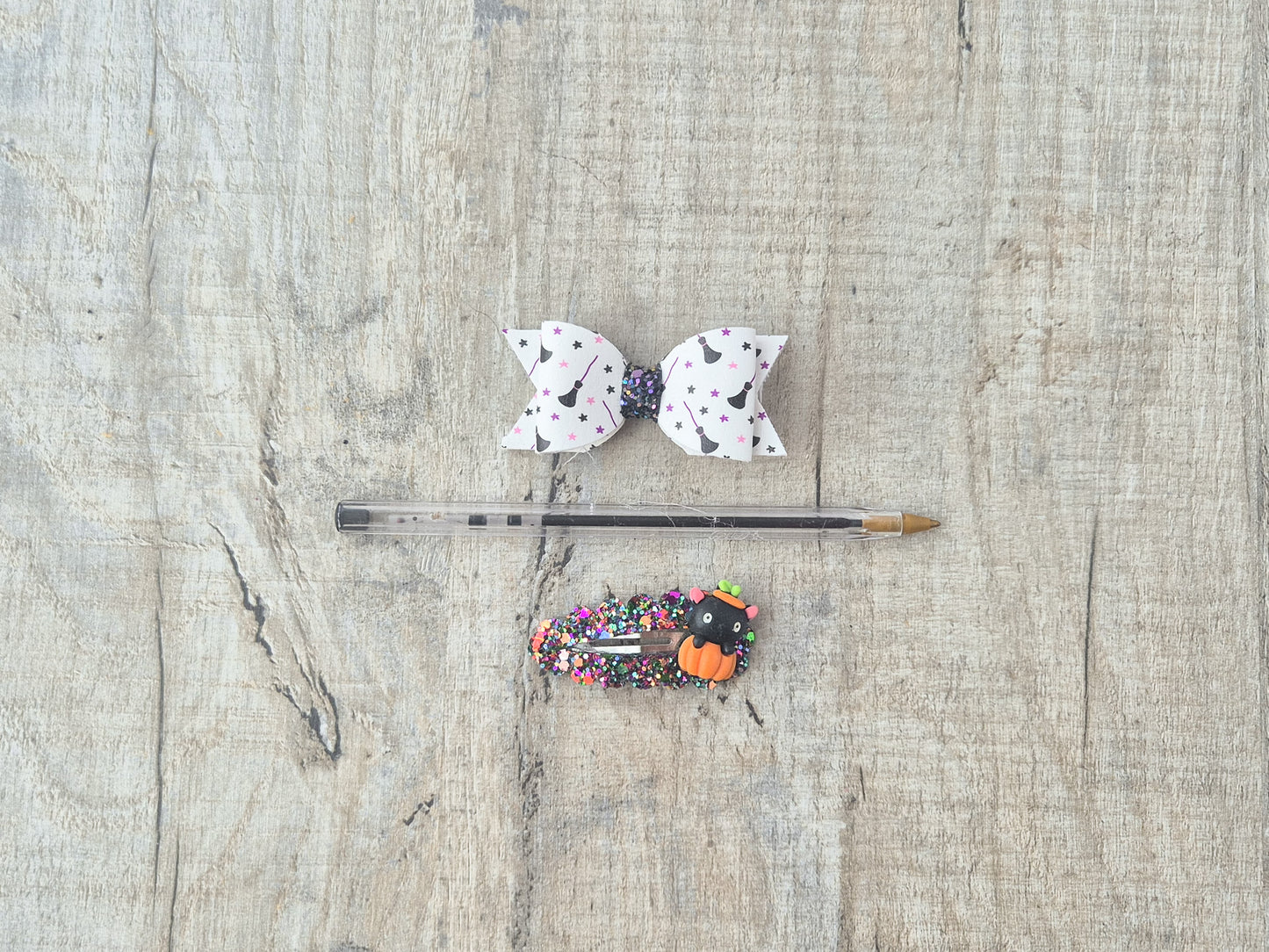Witches Broom Pigtail set, 2 hair bows and 2 x snap clips