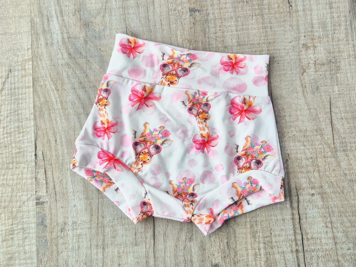 Girls Handmade Summer Shorts + Matching Hair bow, Bummies & Bow, Giraffe print baby girl-toddler size, Kids clothing, New Baby Shower gift.