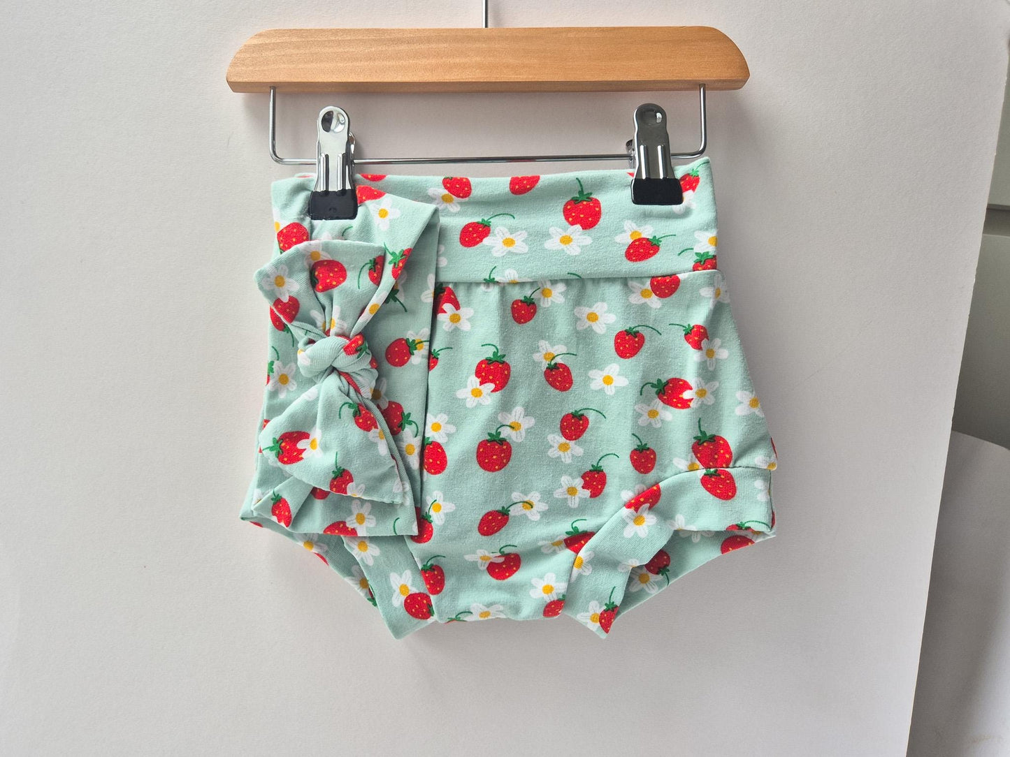Girl Handmade Summer Shorts + Matching Hair bow, Bummies & Bow, Strawberry print baby girl-toddler size, Kid clothing, New Baby Shower gift.
