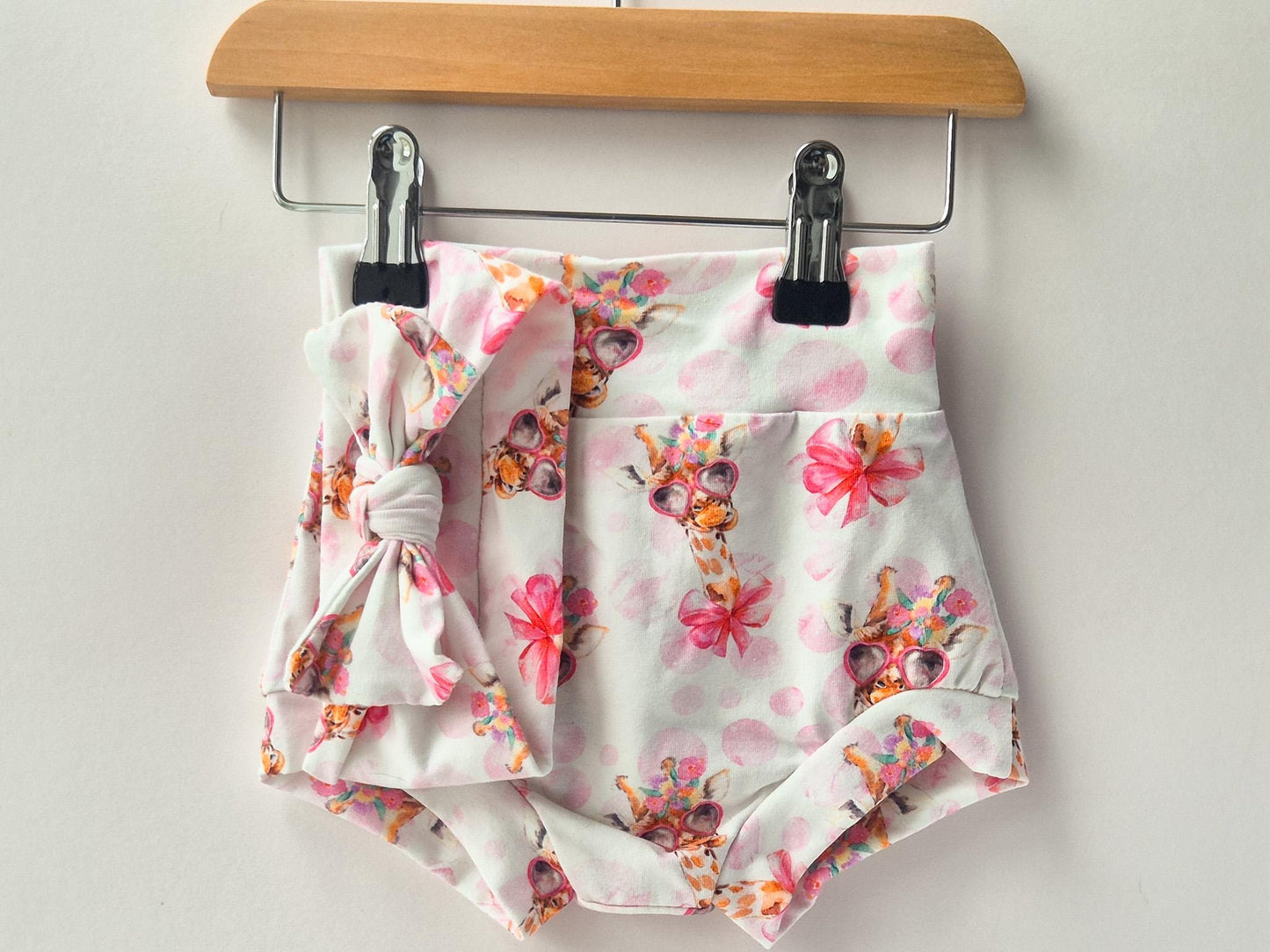 Girls Handmade Summer Shorts + Matching Hair bow, Bummies & Bow, Giraffe print baby girl-toddler size, Kids clothing, New Baby Shower gift.