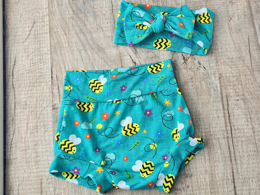 Girls Handmade Summer Shorts + Matching Hair bow, Bummies & Bow, Bee print baby girl-toddler size, Kids clothing, New Baby Shower gift.