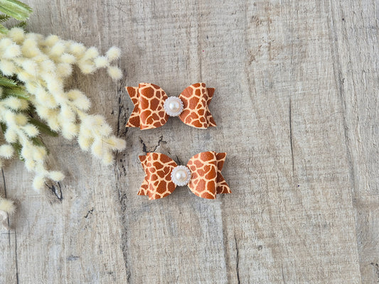 Giraffe print Pigtail Hair Bows Set, 2x small hair bows.