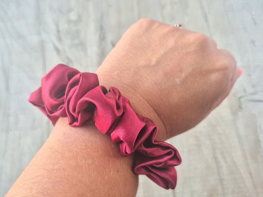 Satin Scrunchie – Deep Red (Autumn Collection)