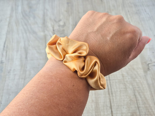 Mini Satin Scrunchie – Gold (Autumn Collection)