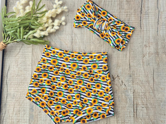 Girls Handmade Summer Shorts + Matching Hair bow, Bummies & Bow, Sunflower print baby girl-toddler size, Kids clothing, New Baby Shower gift