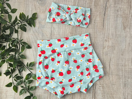 Girl Handmade Summer Shorts + Matching Hair bow, Bummies & Bow, Strawberry print baby girl-toddler size, Kid clothing, New Baby Shower gift.